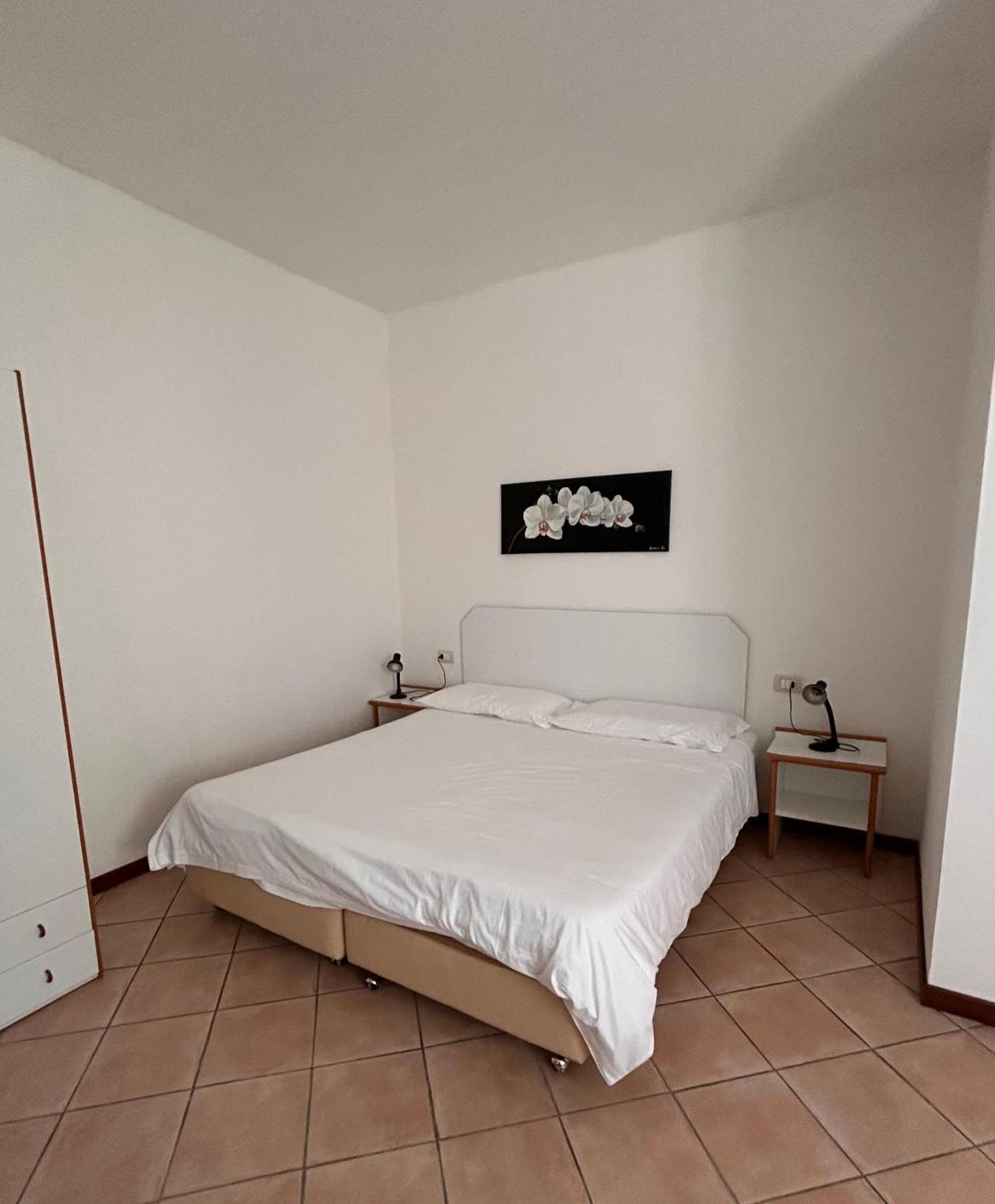 Miralago Casa Menaggio Habitación foto